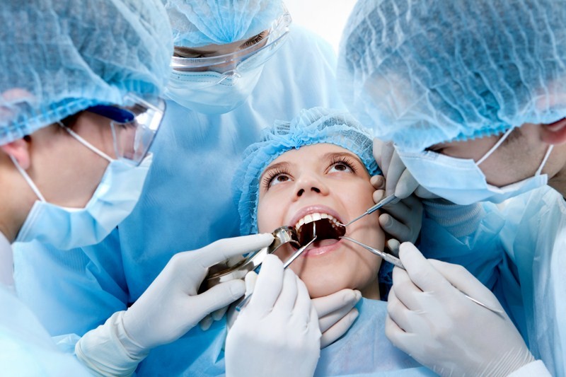 Cosa fare dopo un intervento di chirurgia orale